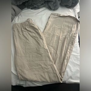 Brandy Melville wide leg sweatpants